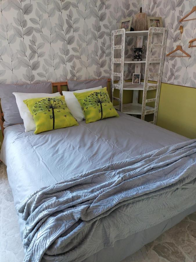 Bed And Breakfast La Pecora Rosa Sant'Omero Kültér fotó